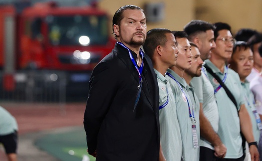 HLV ngoại ở V-League: Người vui, kẻ buồn