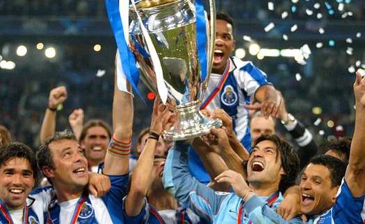 Người đội trưởng lừng danh từng vô địch Champions League cùng Mourinho đột ngột qua đời