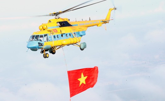 Diễu binh Kỷ niệm 80 năm Quốc khánh 2-9: Biên đội trực thăng bay qua Quảng trường Ba Đình