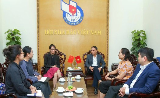 Hội Nhà báo Việt Nam tăng cường hợp tác với Tập đoàn Nhật báo Vân Nam