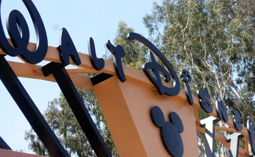 Disney vướng cáo buộc vi phạm luật bảo vệ dữ liệu trẻ em tại Mỹ