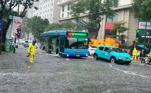 Dự báo thời tiết đêm 30/9 và 1/10: Hà Nội tiếp tục có mưa