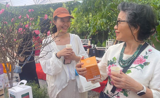 Phiên chợ Tết "xanh" thu hút đông đảo người dân TP. Hồ Chí Minh