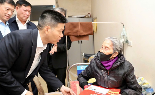 Tết sớm với người bệnh phong ở Quỳnh Lập