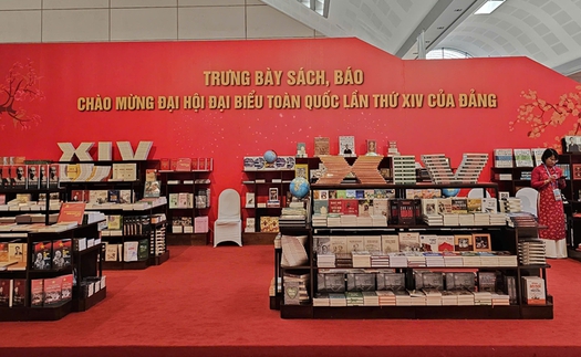 Không gian trưng bày sách đặc biệt phục vụ Đại hội XIV của Đảng