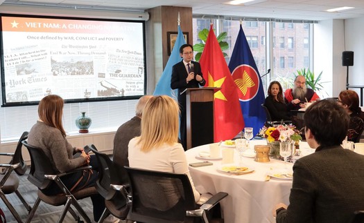 Đại hội Đảng toàn quốc lần thứ XIV: Phái đoàn Việt Nam tại LHQ gặp gỡ và thông tin tới báo chí quốc tế