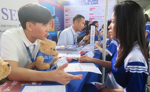 Tuyển sinh đại học 2026: Điều chỉnh tổ hợp xét tuyển nhưng quyền lợi thí sinh vẫn được đảm bảo