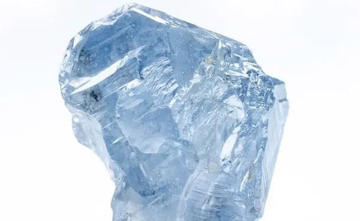 Phát hiện viên kim cương xanh siêu hiếm