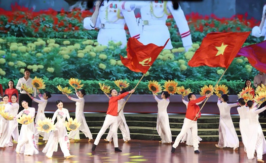 Loạt chương trình nghệ thuật chuyên nghiệp chào mừng Đại hội XIV của Đảng