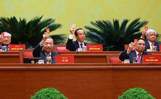 Thông cáo báo chí về ngày làm việc thứ hai Đại hội đại biểu toàn quốc lần thứ XIV của Đảng