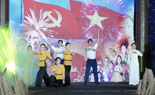 Chương trình nghệ thuật chào mừng thành công Đại hội XIV tại Ninh Bình