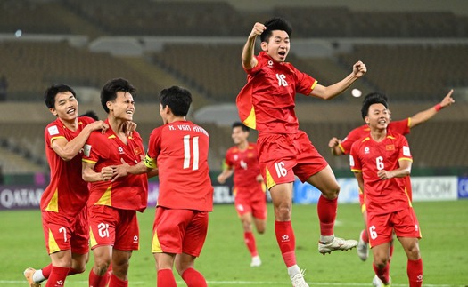 Thày trò HLV Kim Sang Sik và chiến thắng giàu cảm xúc bậc nhất trong lịch sử bóng đá Việt Nam