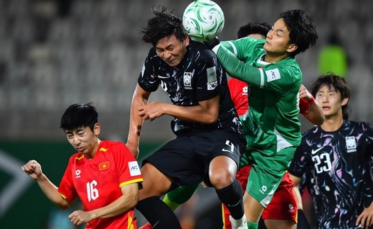 Cao Văn Bình tiết lộ bí quyết bắt penalty, tự hào với danh hiệu Cầu thủ xuất sắc nhất trận