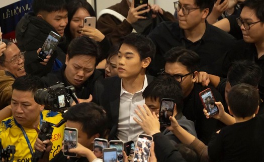 Đình Bắc 'gây bão' khi đi dự sự kiện, sức hút chẳng kém sao hạng A