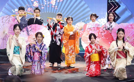 Học sinh Thủ đô rạng ngời cùng "Nét đẹp truyền thống hội nhập và tỏa sáng" trong Lễ hội Xuân 2026