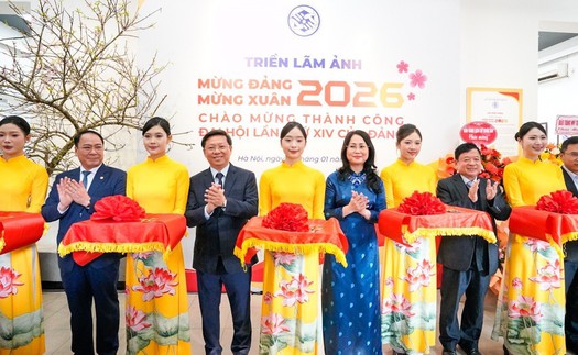 Khai mạc Triển lãm ảnh Mừng Đảng, Mừng Xuân và thành công Đại hội XIV của Đảng