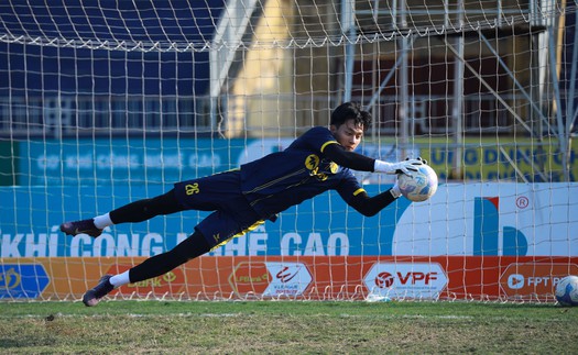 Tin nóng bóng đá Việt hôm nay 31/1: Cao Văn Bình tự tin có điểm trước Hà Nội FC; Tiền vệ U23 Việt Nam bị thay sớm tại V-League