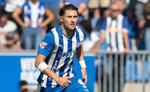 Cầu thủ nhập tịch gây tranh cãi của ĐT Malaysia tái xuất La Liga