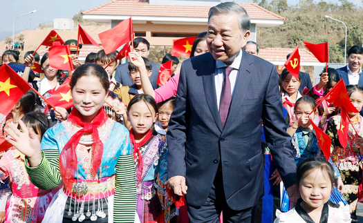 Tổng Bí thư Tô Lâm dự lễ khánh thành Trường Phổ thông nội trú liên cấp Tiểu học và THCS Si Pa Phìn