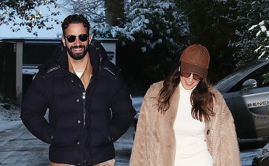 Amorim cười tươi trong lần đầu tiên xuất hiện sau khi bị MU sa thải