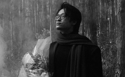 MV "Một năm qua" - Nhịp thở của người trưởng thành