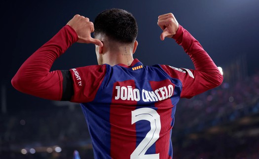 Barcelona hết tiền mới chọn Cancelo