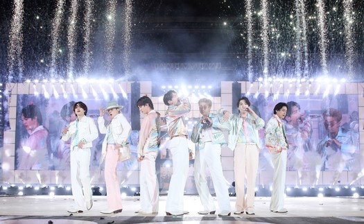 BTS lập kỷ lục doanh thu bán vé, tour thế giới có thể chạm mốc 1 tỷ USD