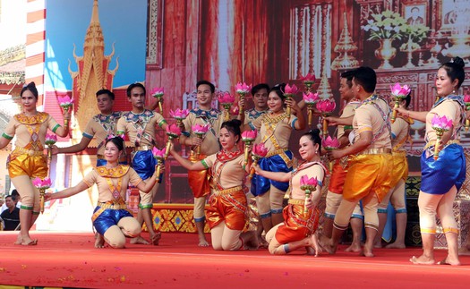 Lễ Sene Dolta - phát huy bản sắc văn hóa đồng bào Khmer