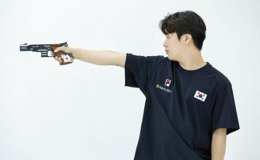 Vợ dọa 'đổi mật khẩu' khiến VĐV Hàn Quốc bắn một loại 5 viên trúng hồng tâm, giành HCV ASIAD 2026