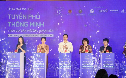 "Tuyến phố thông minh” đưa công nghệ số vào đời sống phố cổ Hà Nội