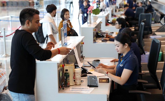 Nhu cầu bay từ TP. Hồ Chí Minh đi khu vực miền Bắc, Trung rất cao