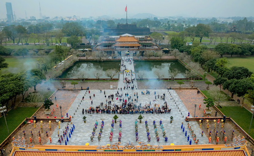 Chuỗi hoạt động “Tết Huế cùng di sản” hấp dẫn người dân, du khách