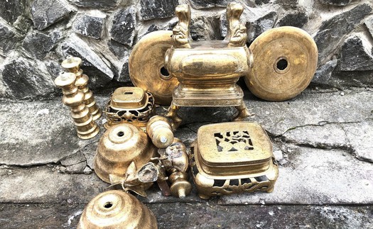 Nghề chùi bóng lư đồng dịp Tết cổ truyền ở vùng đất Tây Đô