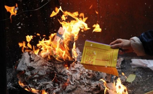 Tết Nguyên đán 2026: Ý nghĩa Lễ hóa vàng ngày Tết