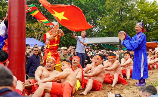 Trò chơi dân gian ngày Tết - chất keo gắn kết cộng đồng