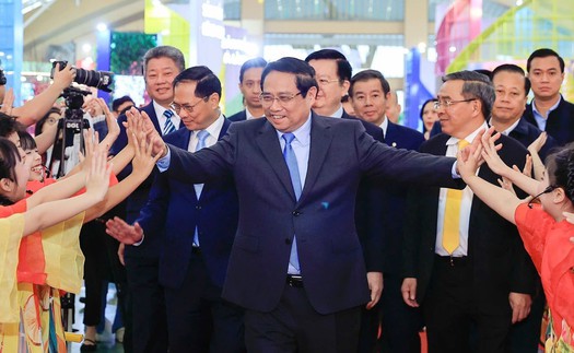 Thủ tướng dự Lễ khai mạc Hội chợ Mùa Xuân lần thứ nhất - năm 2026