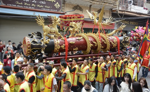 Tưng bừng lễ hội rước pháo Đồng Kỵ