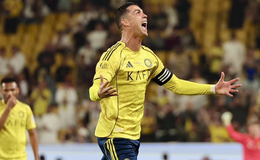 Ronaldo lập cú đúp, tiến sát cột mốc 1.000 bàn thắng