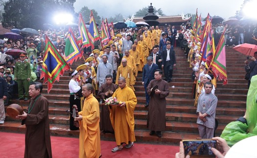 Khai hội chùa Hương 2026