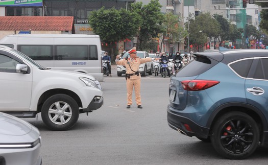 Góc nhìn 365: Giao thông và "phép thử" đầu Xuân