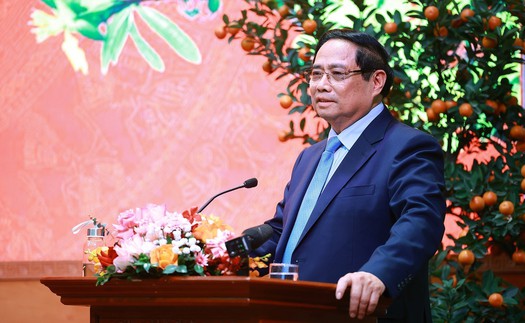 Thủ tướng thăm và làm việc với Bộ Văn hóa, Thể thao và Du lịch