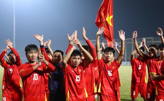 Bóng đá Việt Nam cũng cần 'trọng điểm'