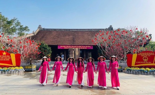 Du lịch tâm linh: "Thỏi nam châm" hút du khách đầu Xuân