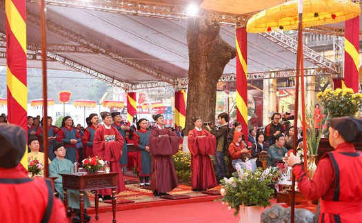 Dâng hương Khai Xuân Bính Ngọ tại Hoàng thành Thăng Long