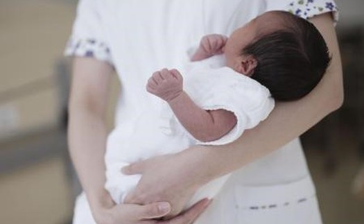 Số ca sinh ở Nhật Bản giảm năm thứ 10 liên tiếp