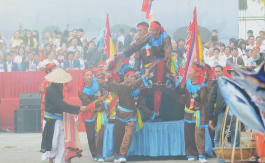 Rộn ràng Lễ hội Cầu ngư lâu đời nhất xứ Huế