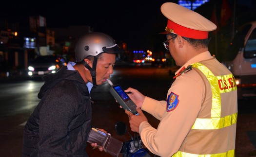 Đồng loạt kiểm tra nồng độ cồn mùng 1 Tết, Camera AI “không nghỉ”