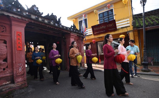 Hành trình giữ nghề làm lồng đèn truyền thống ở Đà Nẵng