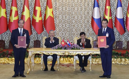 Tổng Bí thư Tô Lâm chứng kiến Lễ trao các văn kiện hợp tác Việt Nam – Lào