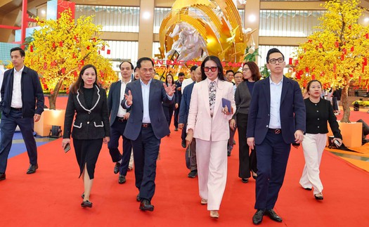 Phó Thủ tướng Bùi Thanh Sơn kiểm tra tình hình Hội chợ mùa Xuân 2026